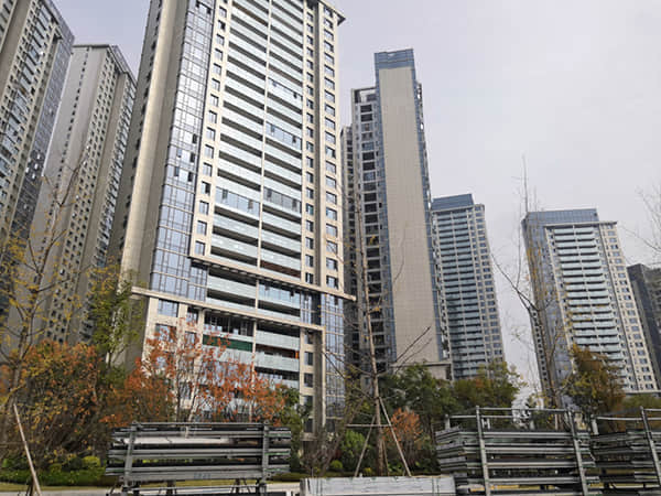 贵阳银行：前三季度归母净利润39.15亿元 同比下降1.39%