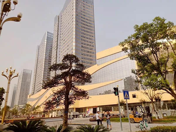 AI翻译“神器”亮相广交会 仅2秒响应时间 实现“用户开口，译文同步”！