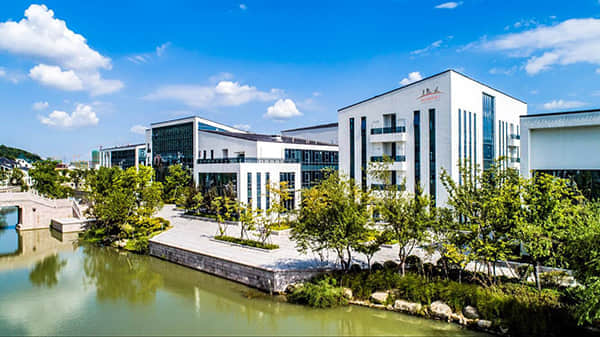 AI翻译“神器”亮相广交会 仅2秒响应时间 实现“用户开口,译文同步”!