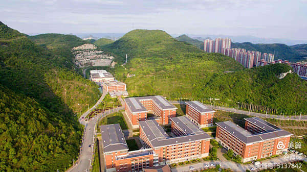 AI翻译“神器”亮相广交会 仅2秒响应时间 实现“用户开口，译文同步”！