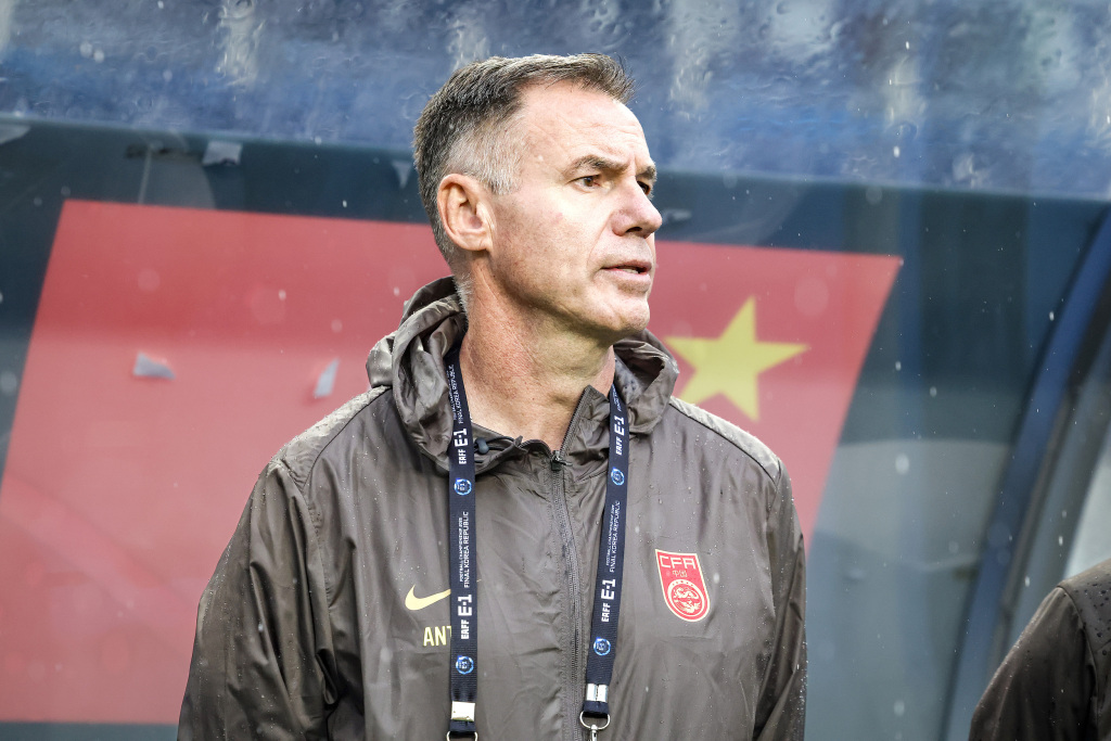 专访｜挑战追赶世界强队，中国女足主帅：我们必须要勇敢